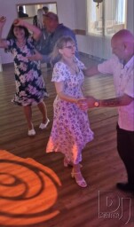 Oslava Šesťdesiatka Šurany ( okr. Nové Zámky ) na tejto oslave hral DJ MARK - DJ NA OSLAVY 